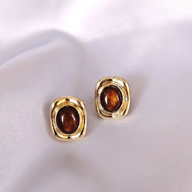 أقراط كلاسيكية بإطار معدني مربع ذهبي مع أقراط خرز بيضاوية من الأكريليك البني هدية مجوهرات هندسية عصرية للحفلات #2