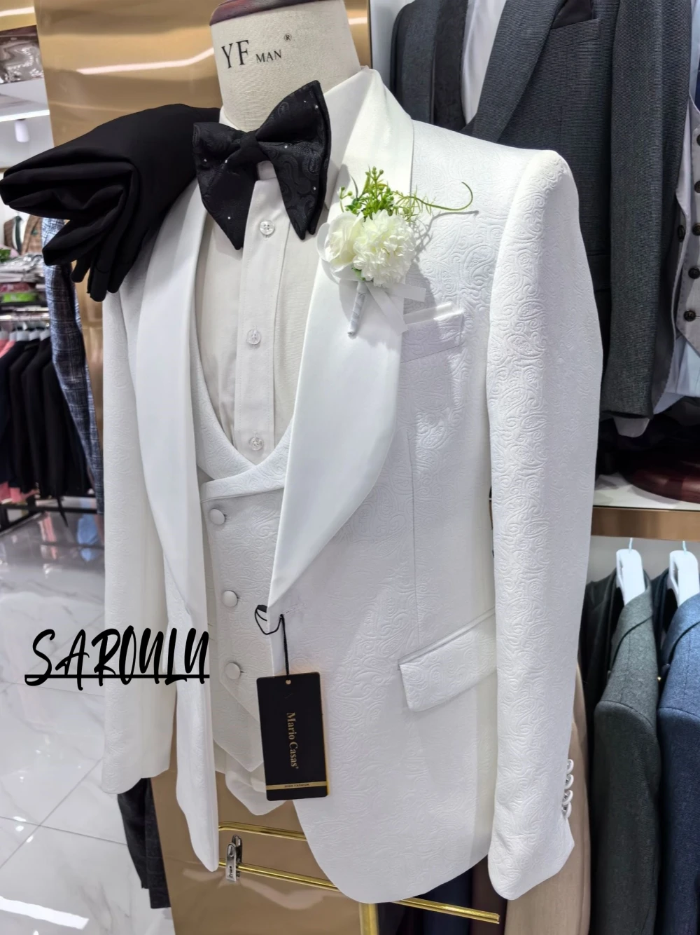 

Elegant Patterned 3-pieces Man's Suit High Quality White Shawl Lapel Jacket Vest Pants Groom Wear Gentleman Customized Set