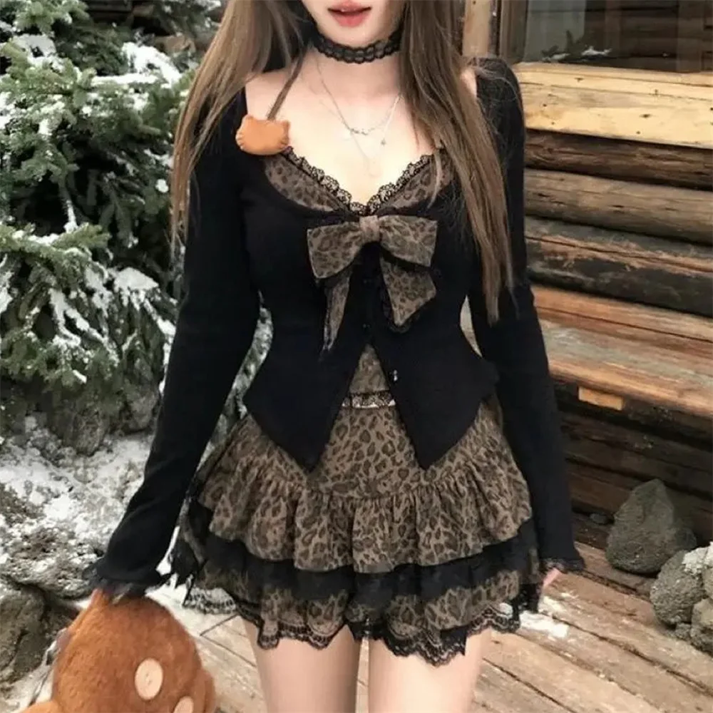

Women High Street Aesthetic Y2k Leopard Print 2-piece Set Vintage Long Sleeve Bow Sling Tops + Lace High Waist Short Skirt Suit