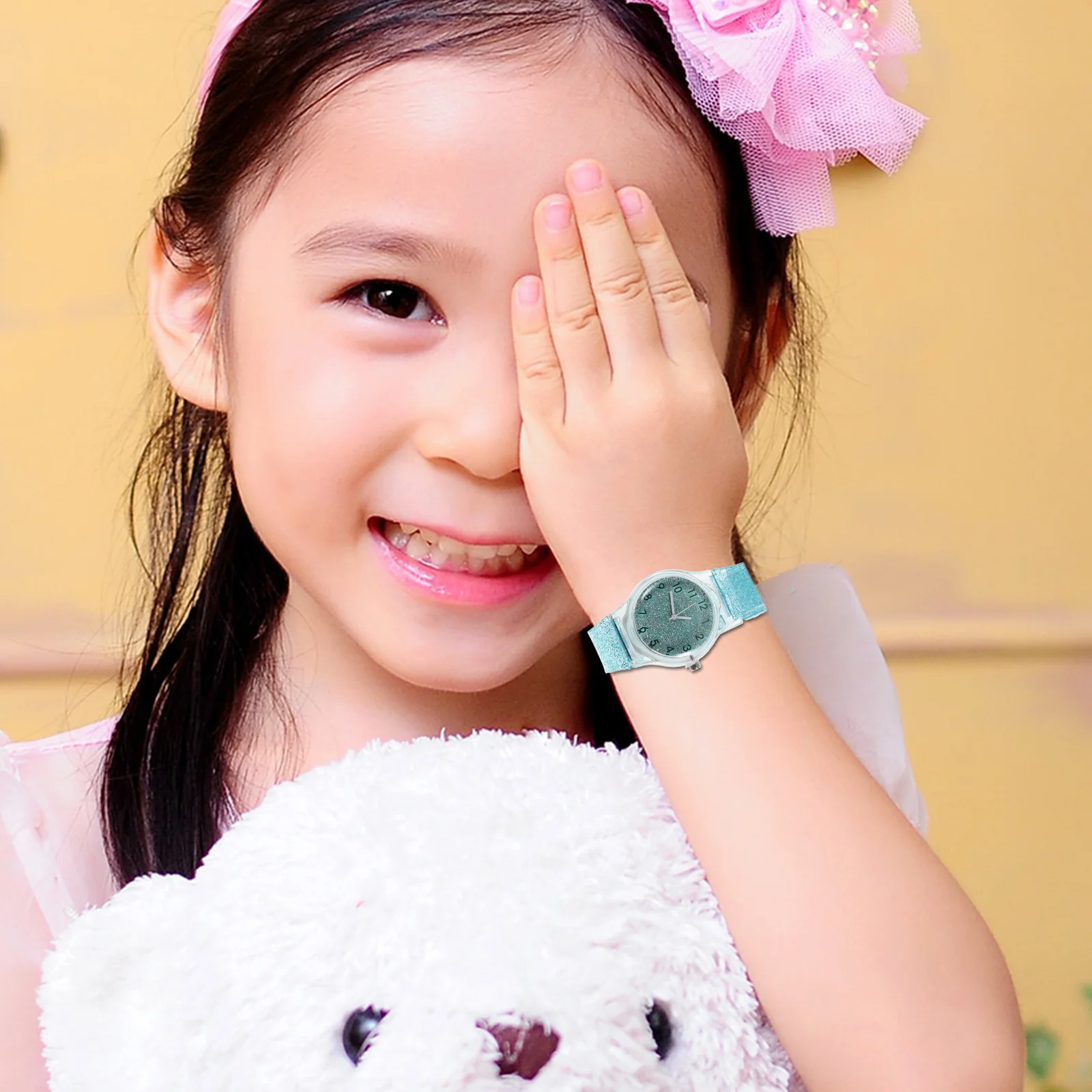 Watch Blue Shining Cartoon Design Quartz Movement Accurate Timekeeping Adjustable Strap for Comfortable Wear