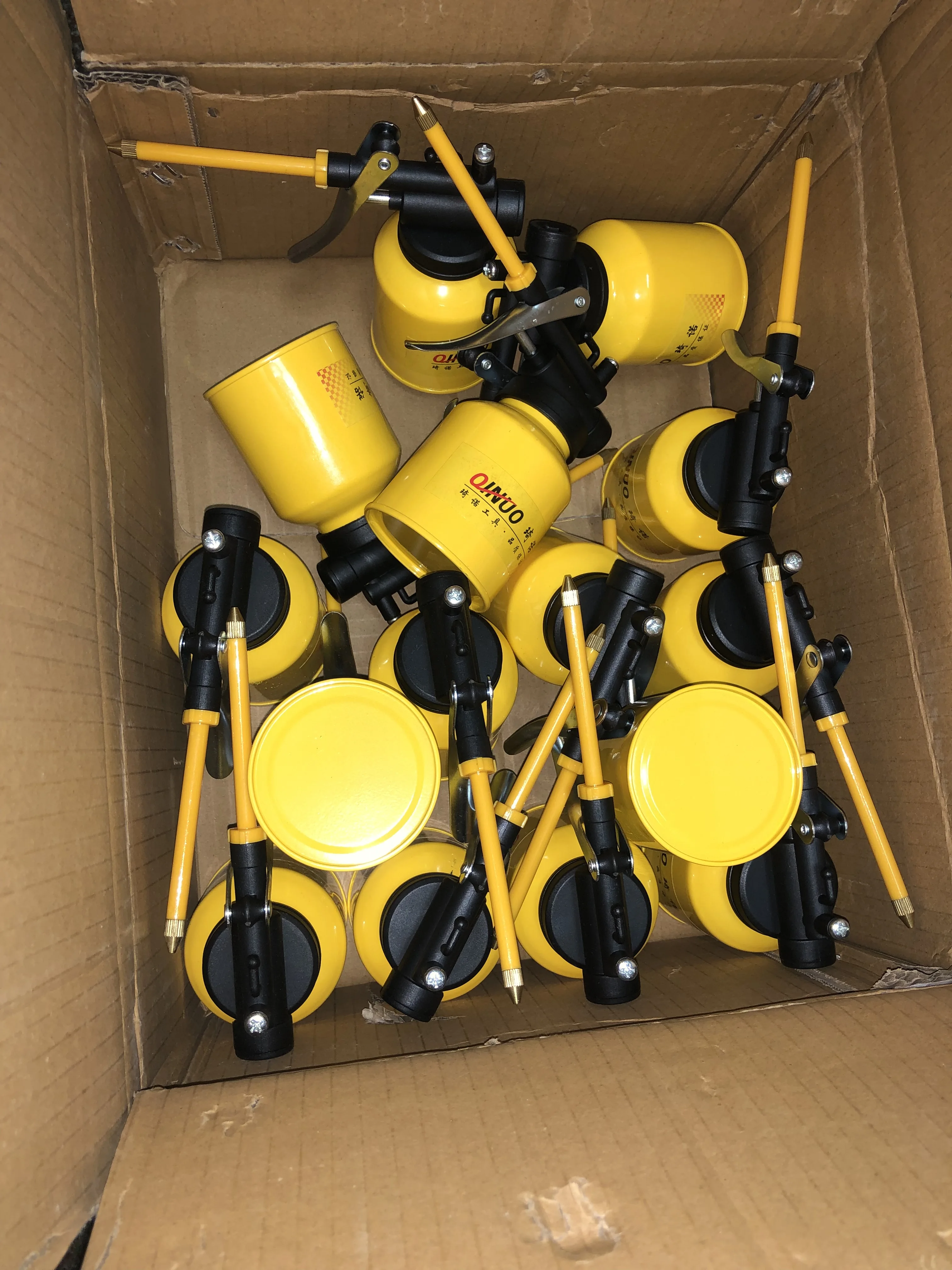 

New 250Ml Paint Spray Gun Oil Pump Cans Oiler Hose Grease Machine for Lubricating Airbrush Hand Tools Lubricator Repair Diy Kit