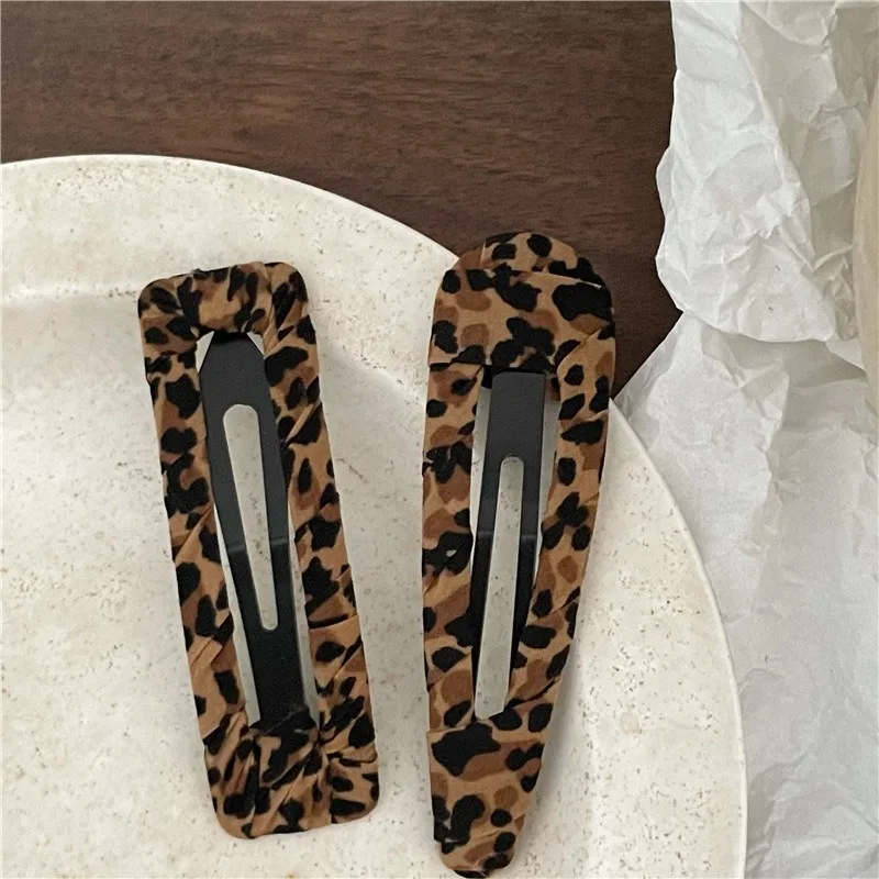 Fashion Vintage Leopard Print Cloth Wrap Hair Clip Headdress 2024 Autumn Winter Korean Geometric Hairpin Female Hair Accessories