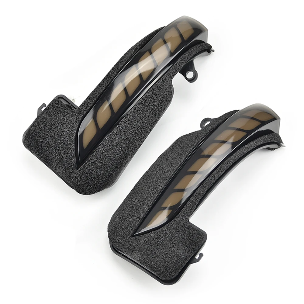 1Pair Side Rear View Mirror LED Dynamic Turn Signal Light For Toyota Hilux Revo Fortuner Innova 2016 2017 2018 2019 2020 2021
