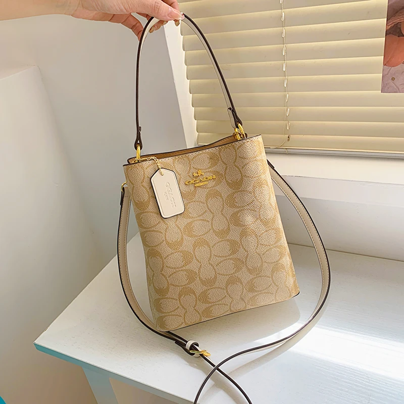 الكلاسيكية باريس موضة حقيبة كروسبودي المرأة الفاخرة الحد الأدنى خمر الجلود مخلب بلون ركاب محفظة أنيقة