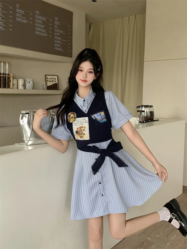 

Винтажный жилет в полоску, комплект из двух предметов, женский новый американский дизайн в студенческом стиле, сладкий пряный корейский модный повседневный тонкий костюм Y2k