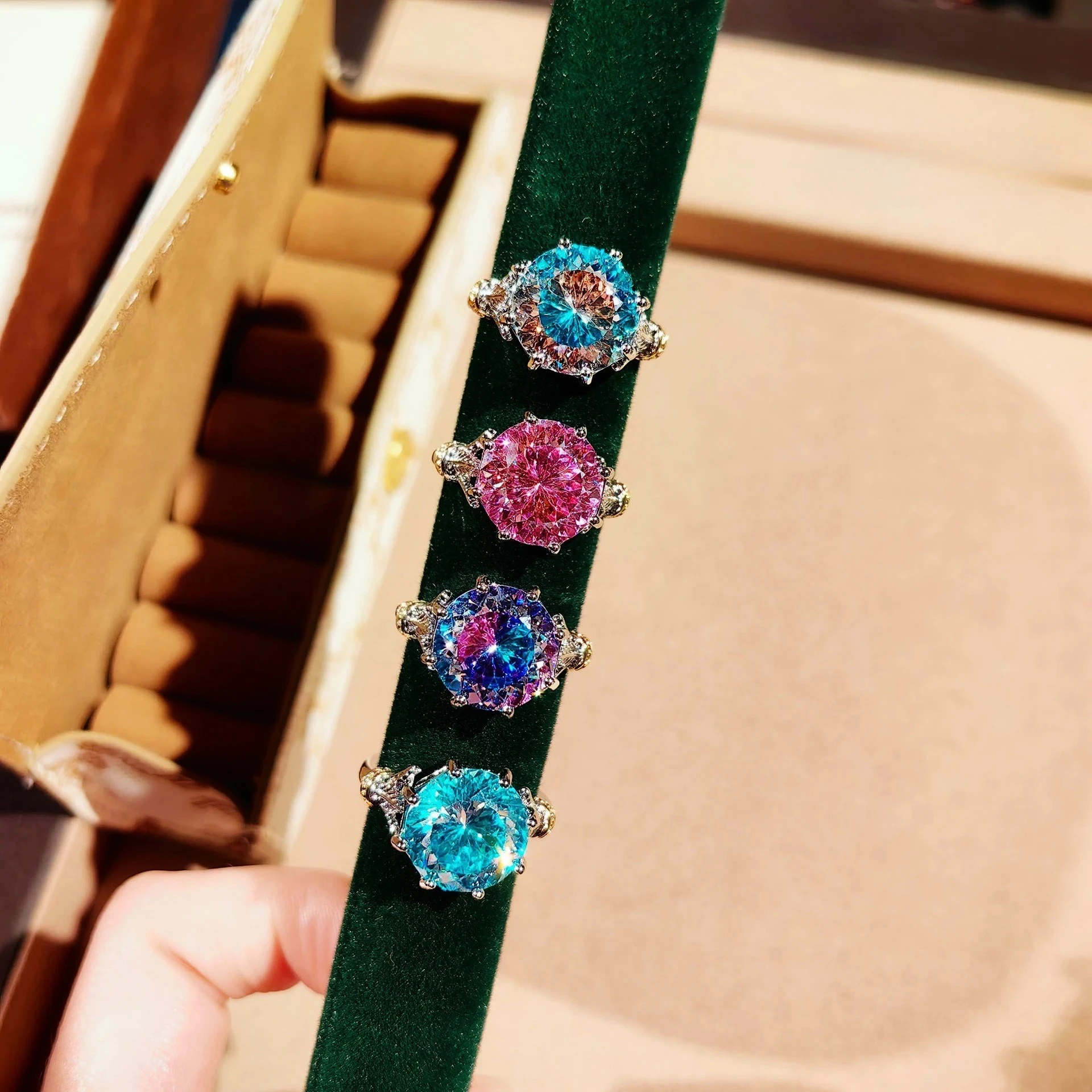Luxury 925 Sterling Silver Octagonal Rose Ring in Two-Colored Gold with Paraiba Blue Diamond for Women