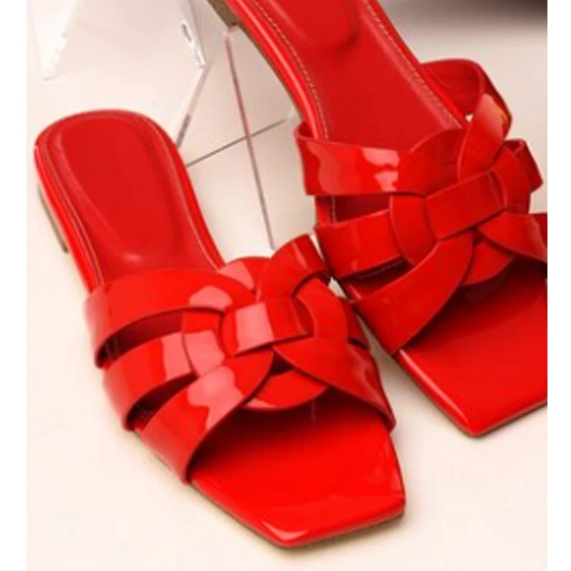 Женские сандалии на плоской подошве с квадратным носком и плетеным ремешком, лето 2026, красные сабо на высоком каблуке с открытым носком, модная роскошная обувь для вечеринок