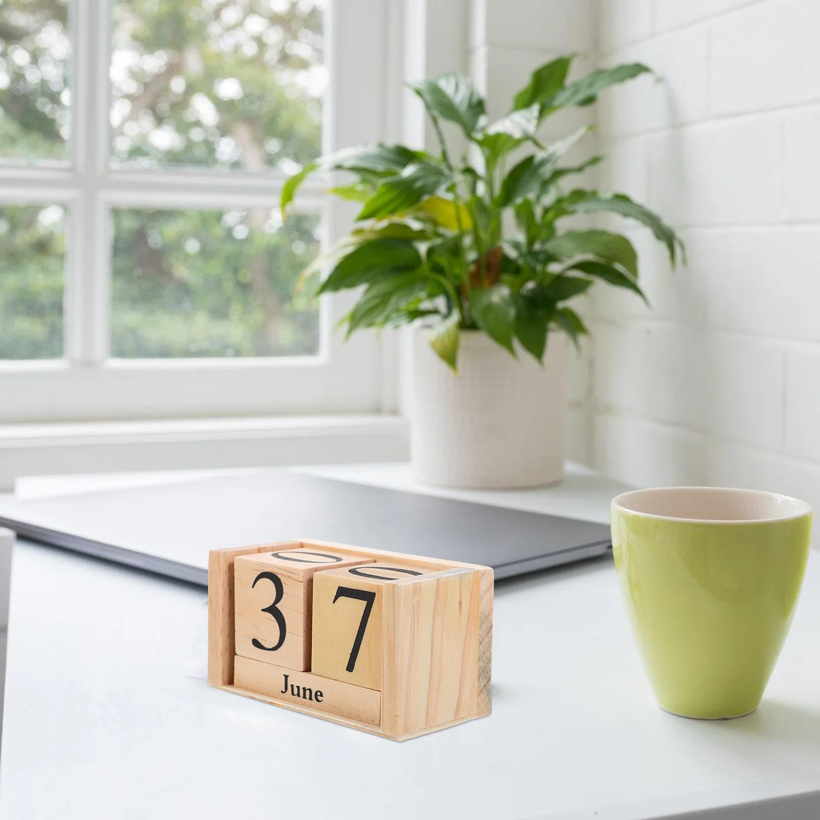 

Wooden Square Desktop Decoration Retro Black Elegant Office Supply Perpetual Calendar Table Standing Daily Use