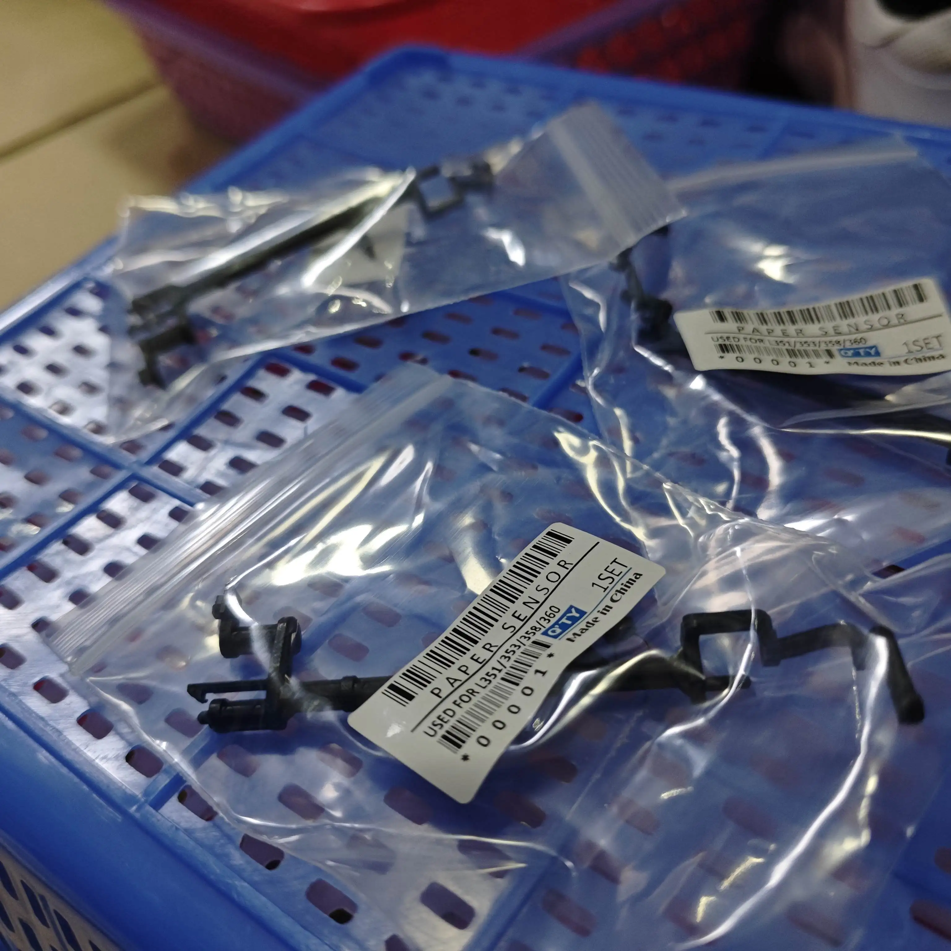 

10X 1572338 Детектор рычага для EPSON L110 L130 L132 L210 L220 L222 L300 L310 L350 L355 L362 L365 L366 L455 L456 L550 L555 L565