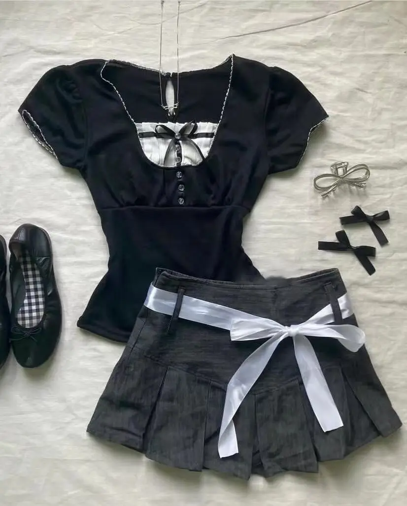 

2000s FemmeKawaii High waist Pleated skirt Y2k Punk Sexy Slim Streetwear Bow Mini Skirts Emo Girl Gothic Women Vintage Clothes