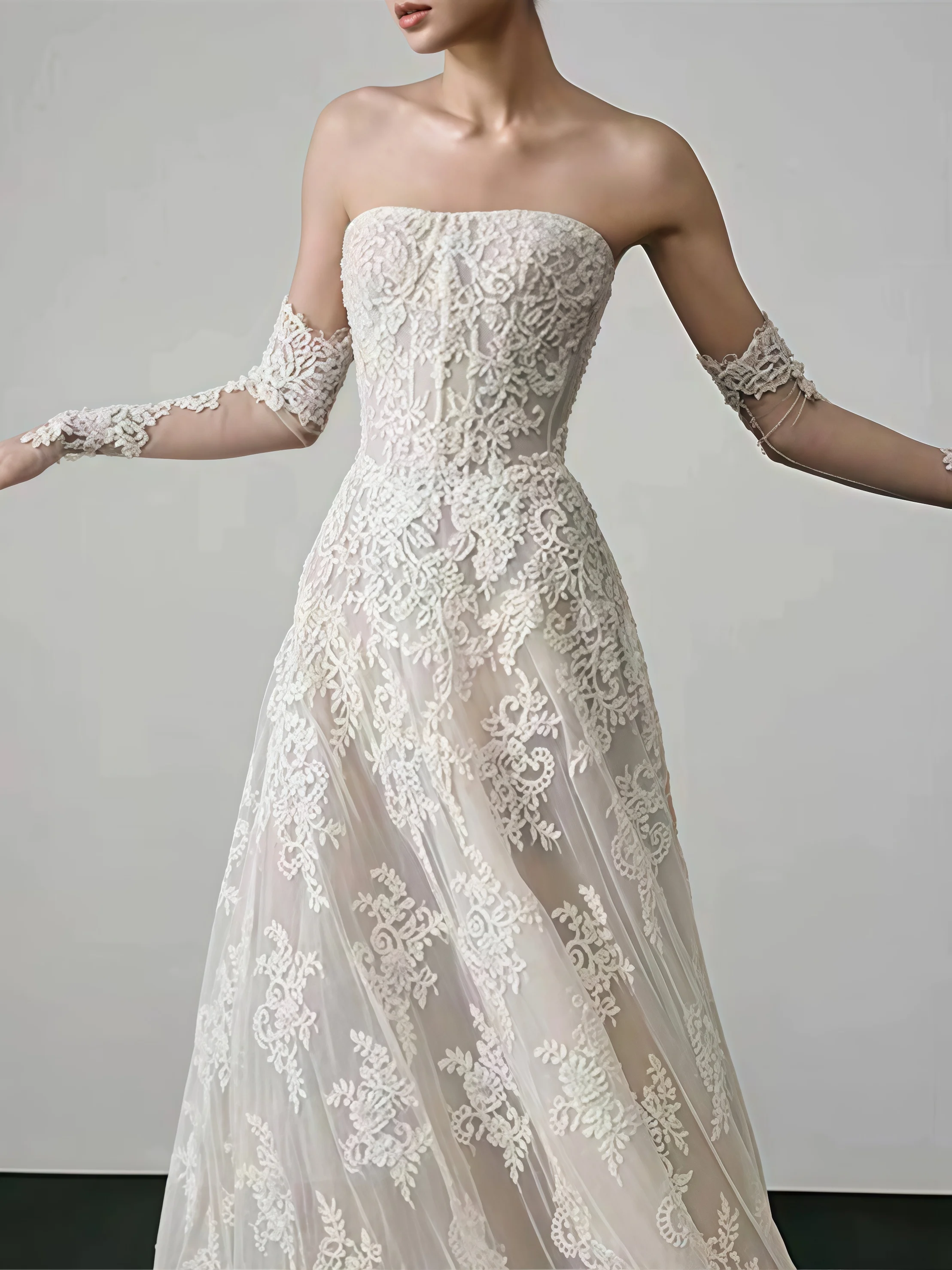 ゴージャスなホワイトレースのウェディングドレス ストラップレス クロップドスリーブ Aライン オープンバック 特別な機会 セレブリティ プロム イブニングドレス