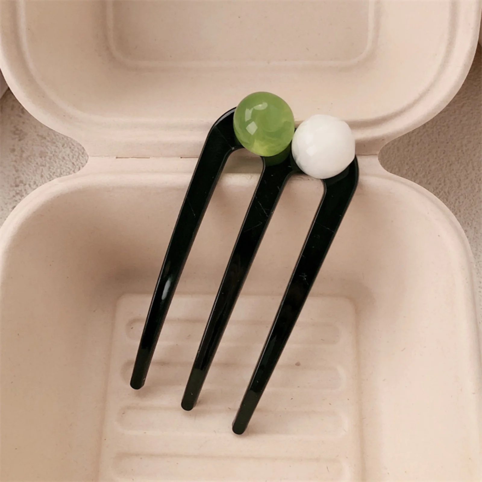 1 Stück Dual-Perlen-Haargabel-Clips, 2-teiliges Set, stilvoller gebrochener Pony-Haarschmuck für Frauen, ideal für schicke Hochsteckfrisuren – Detail 4