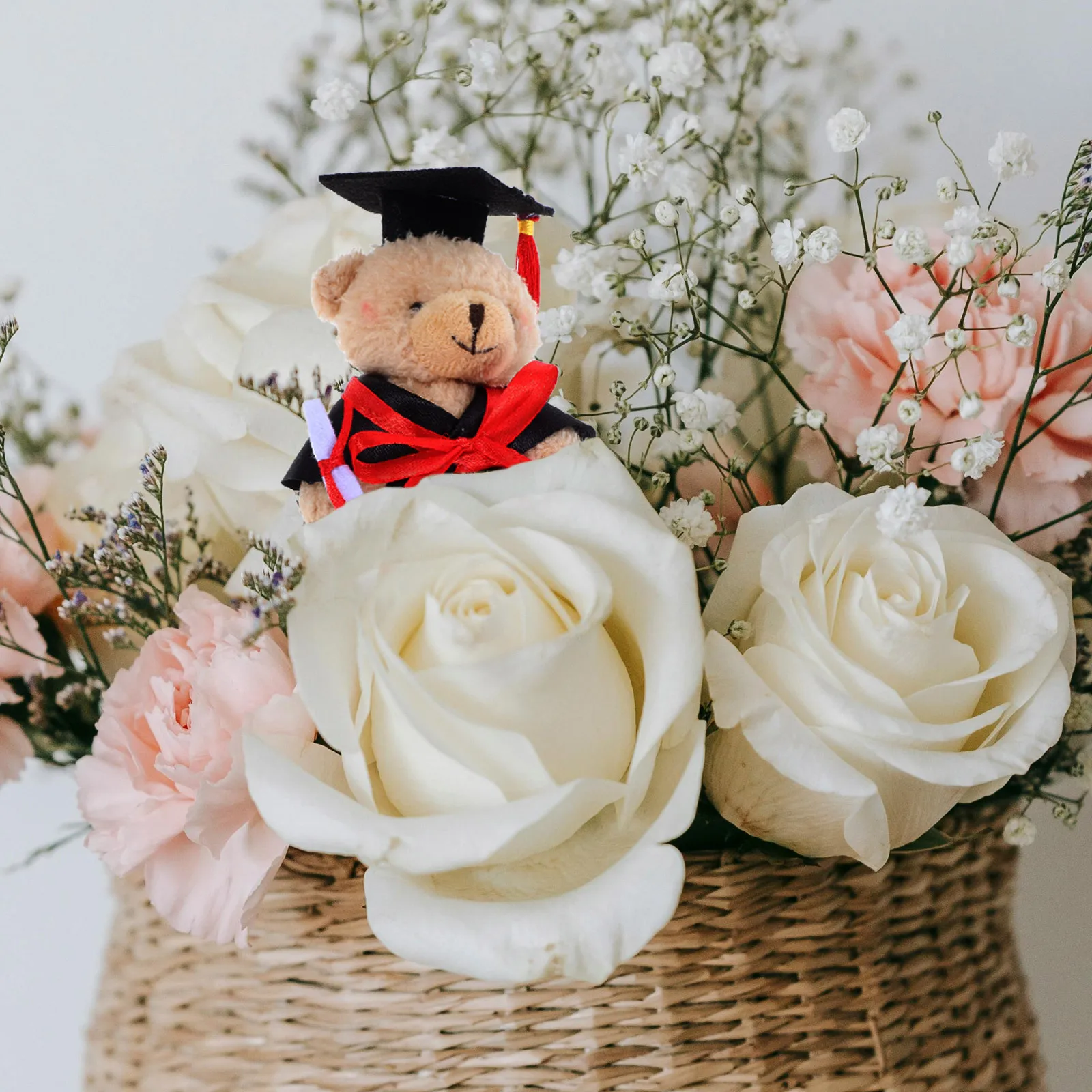 

Mini Graduation Bear Soft Stuffed Animal Graduation Party Favor Kindergarten College Season Decoration Graduate