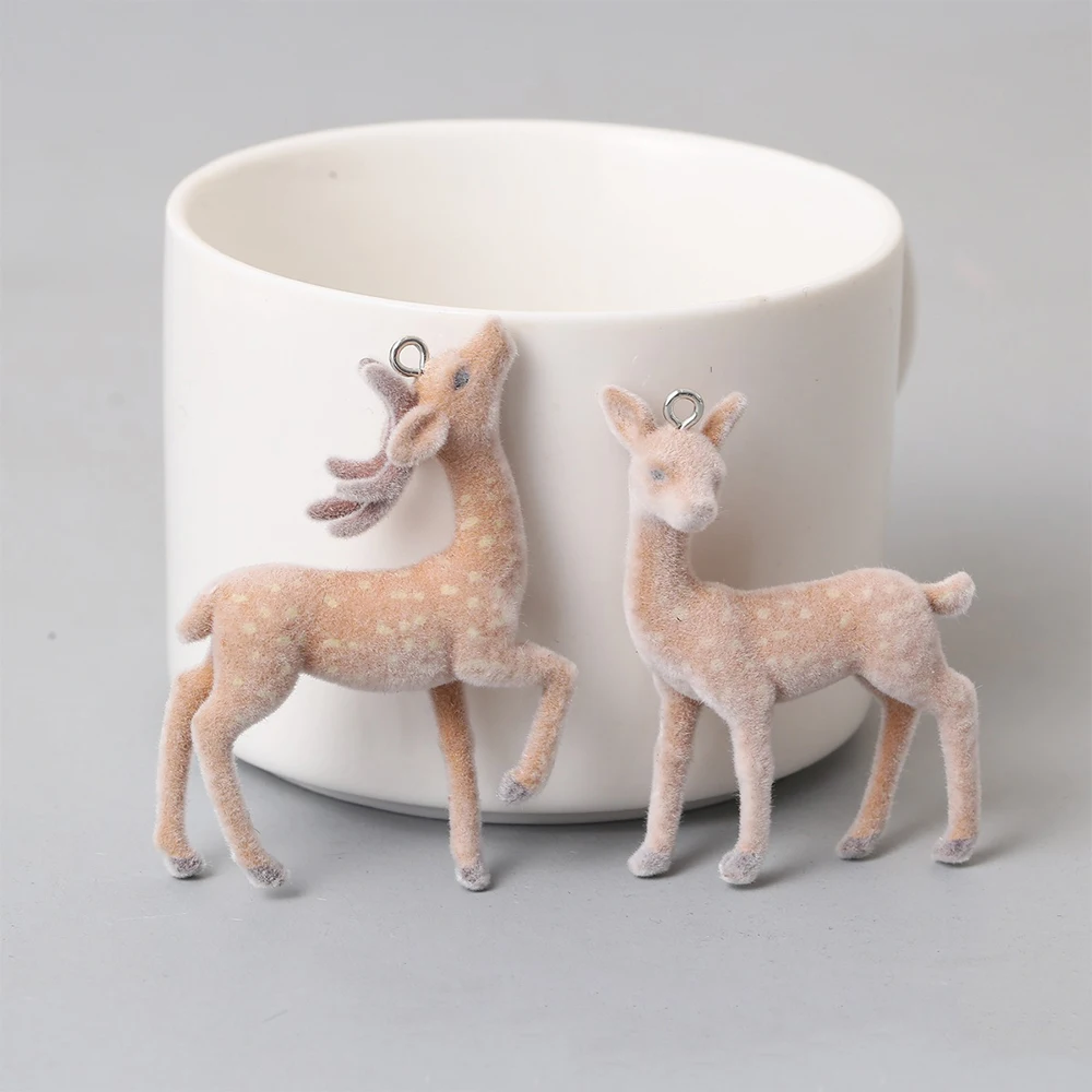 4Pcs Kawaii Flocking 3D Sika Deer Resin Charms Christmas Elk Crafts Pendants for Keychains DIY Jewelry Making Access