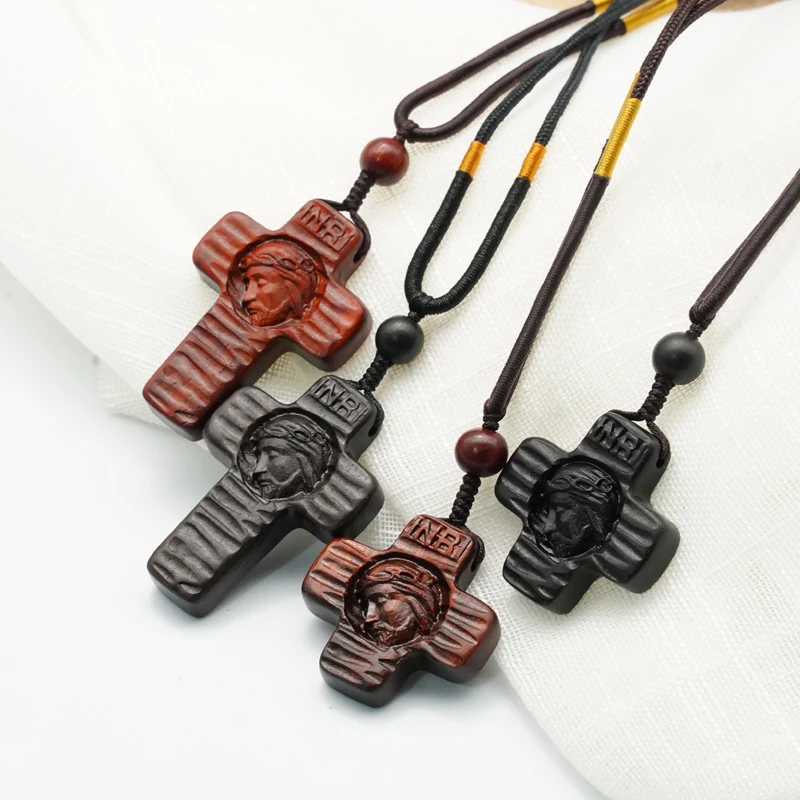 Fashion Men Sacred Relic Relief Wood Cross Necklace Ebony Rosewood Jesus Head Couple Crosses Pendant Religious Jewelry Church