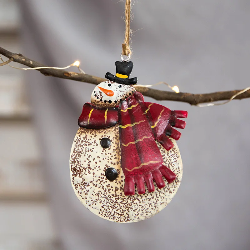 Christmas Iron Pendant American Vintage Decorative Round Chip Santa Claus Snowman Pendant Colored Pattern Layout Hang Tree Gift