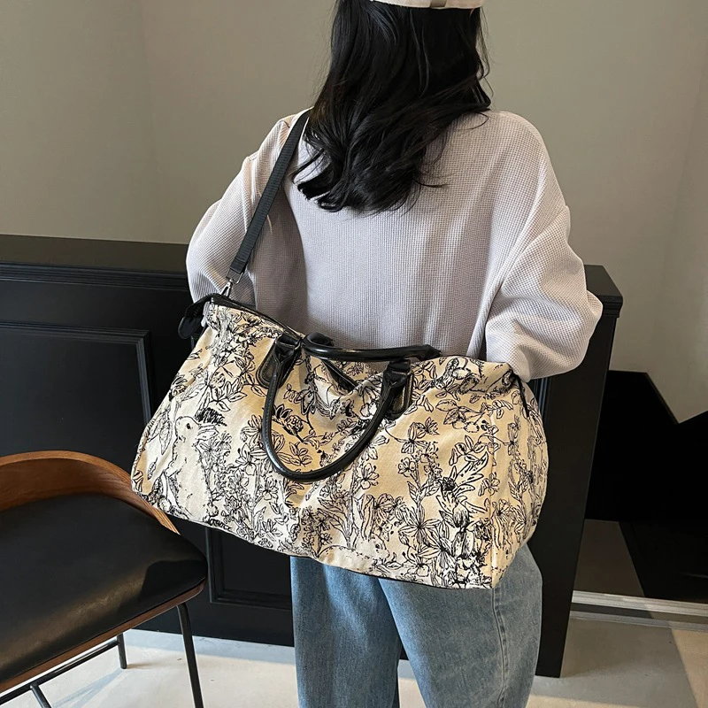 السببية المرأة الصالة الرياضية اللياقة البدنية حقيبة مطبوعة سعة كبيرة السفر الرياضة اليوغا الكتف حقيبة كروسبودي التسوق في الهواء الطلق حقيبة الأمتعة