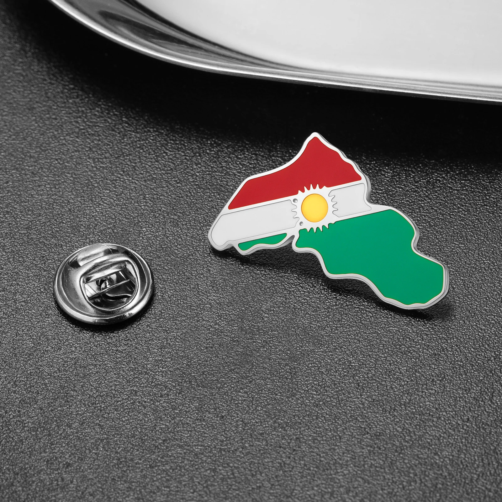 Stainless Steel KURDISTAN Flag Badge Flag Lapel Pin Badges Flag Brooch for Women Men