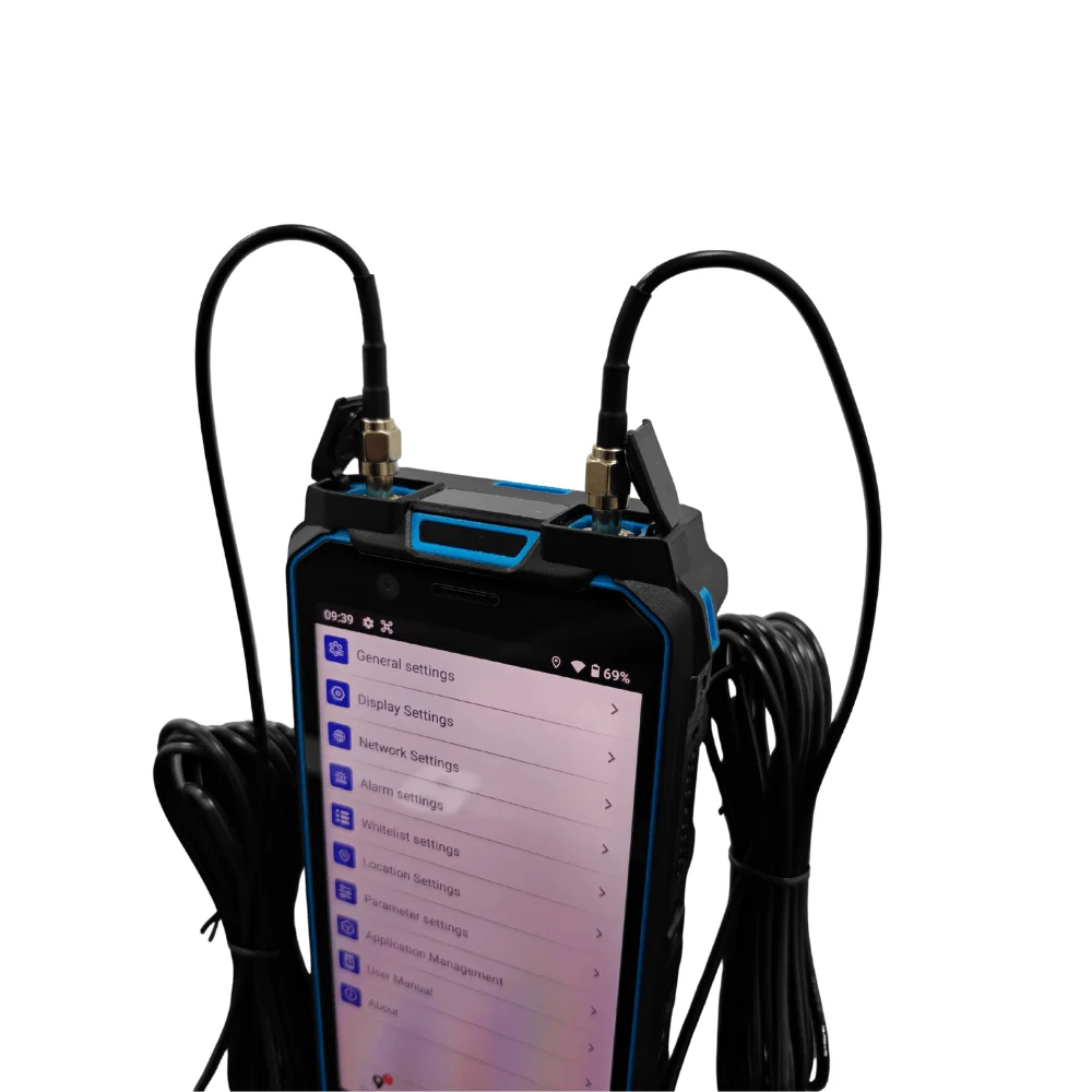 Drone Detection Equipment Can Be Equipped with a Roof-mounted Extended Antenna for Defending Against Drones.