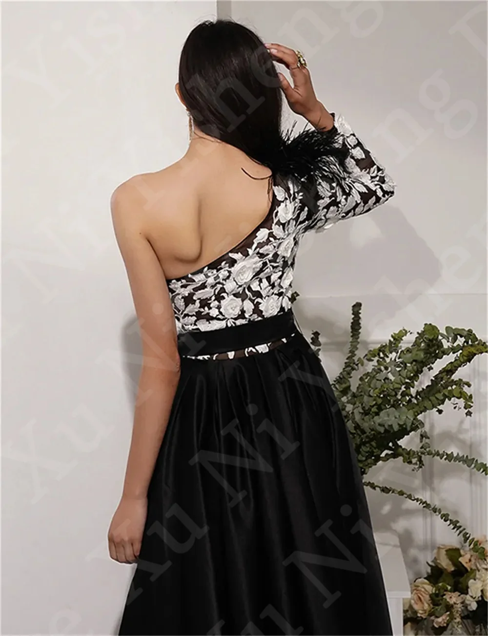 Unique Black A-Line Satin Evening Dress Feather One Shoulder Long Sleeves 3D Floral Pageant Party dress Side Split Formal Dress