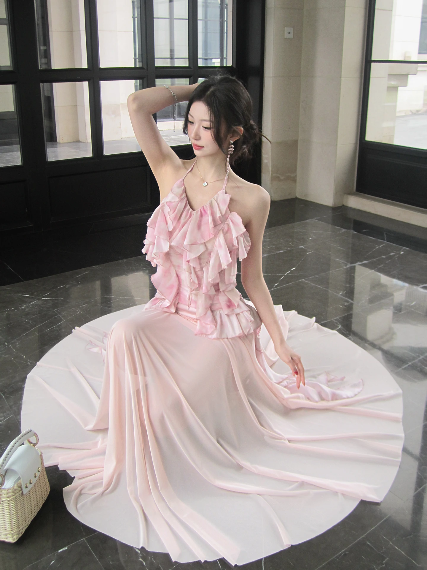 

Pink Floral Lace Halter Neck Top And Skirt Set GJFD Brand Women's Fashion Set Long Sleeveless Slim Fit Spring Summer Outfit