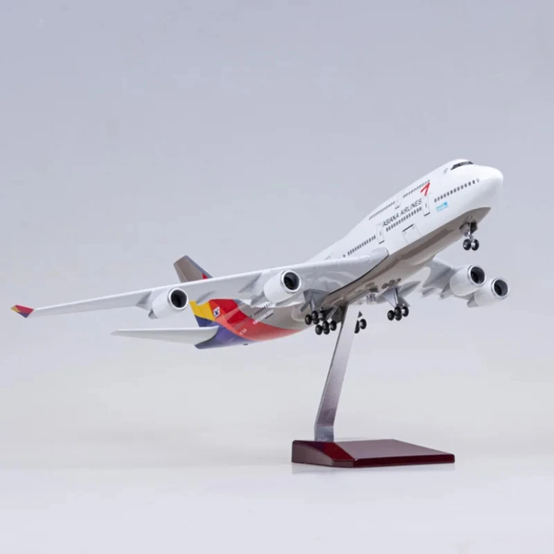 1/160 Scale 47 CM Airplane B747 Korean ASIANA Airline Model W LED Light &Landing Gears Diecast Resin Plane Toy Collection Fans