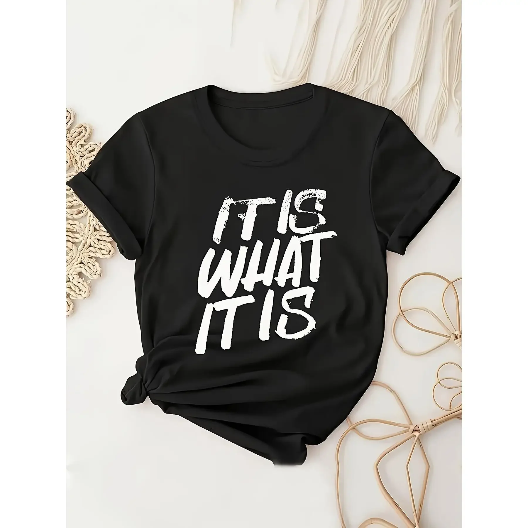 

Stylish Print T Shirts Featuring the "It Is What It Is" Phrase Pattern Tops for Womens Perfect for Effortless Graphic Tees