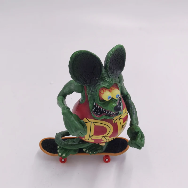 The Crazy Mouse Rat Fink com Skate Joint, Movable PVC Action Figure, Collectible Model Toy, 10cm, In Bag