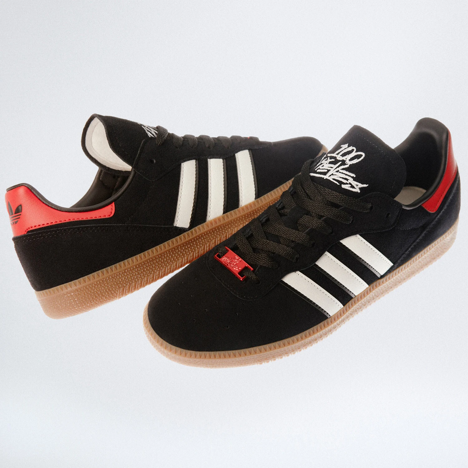 

Adidas оригинальные классические прочные спортивные кроссовки унисекс с тремя полосками JH9125