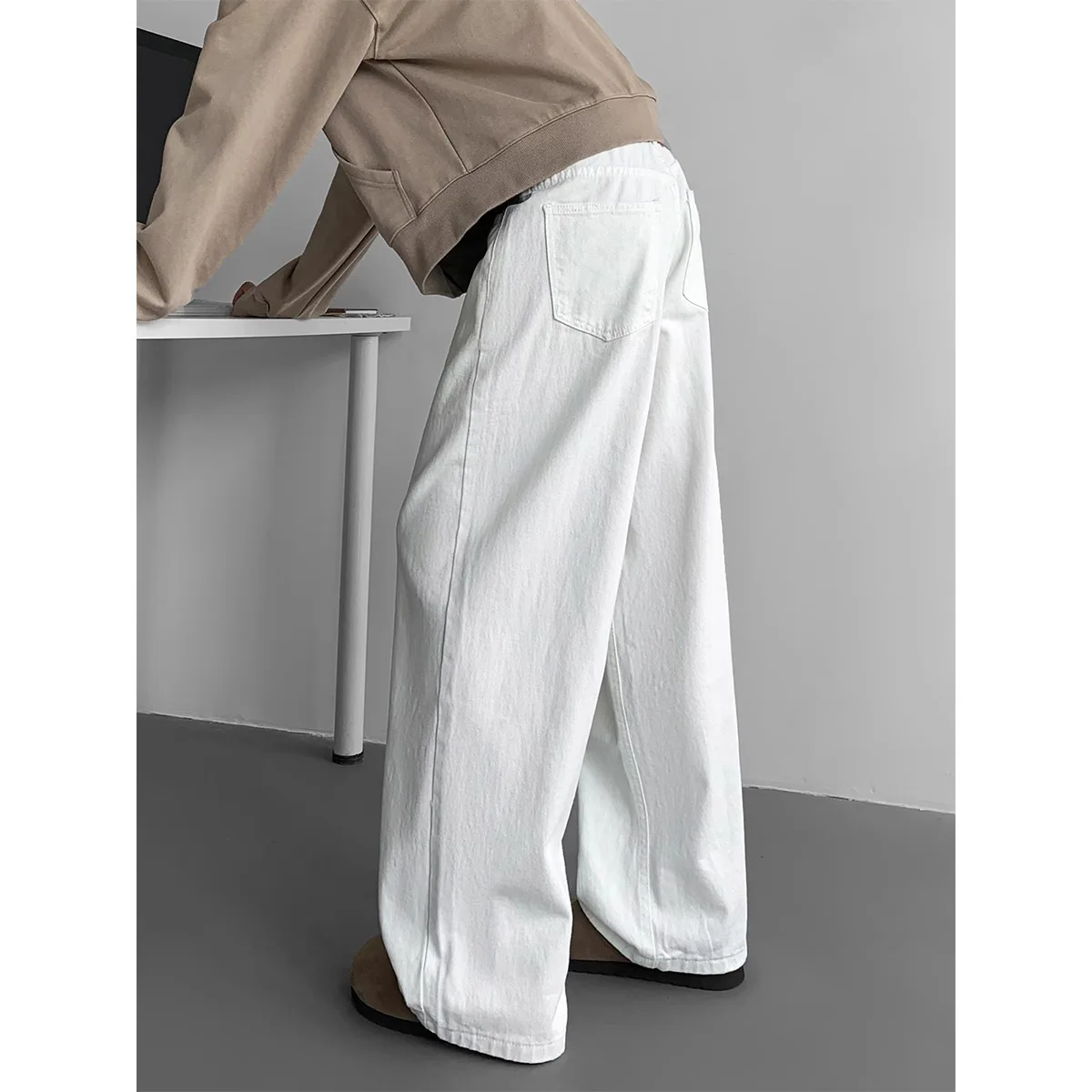 Jeans Lurus Putih Trendi Gaya Amerika Pria Celana Panjang Lantai Kaki Lebar Remaja Kasual Pakaian Jalanan