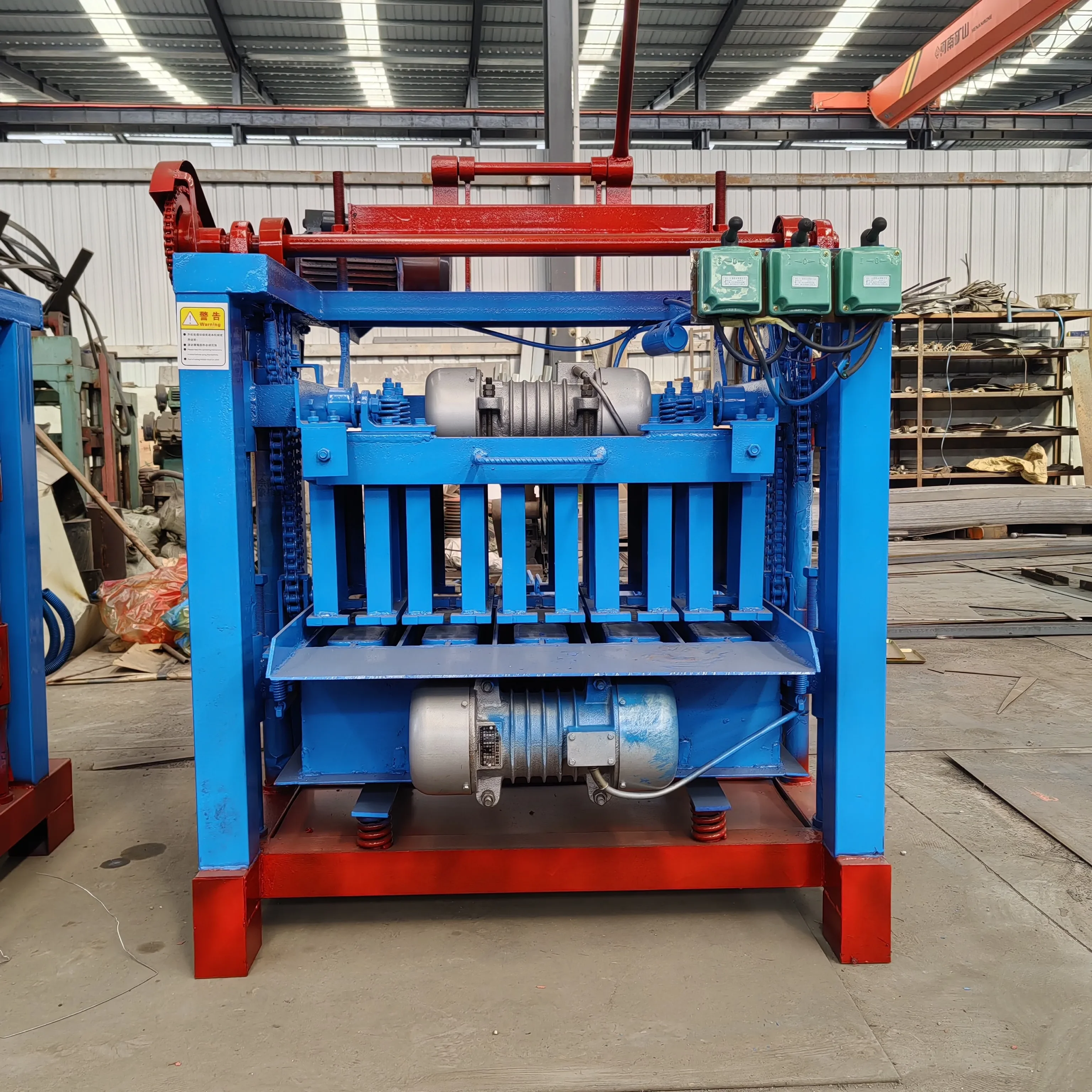 آلة تصنيع بلوك الطوب الأحمر المجوف الأوتوماتيكية الهيدروليكية بالكامل، آلة تصنيع الطوب الصغيرة المتشابكة الهيدروليكية