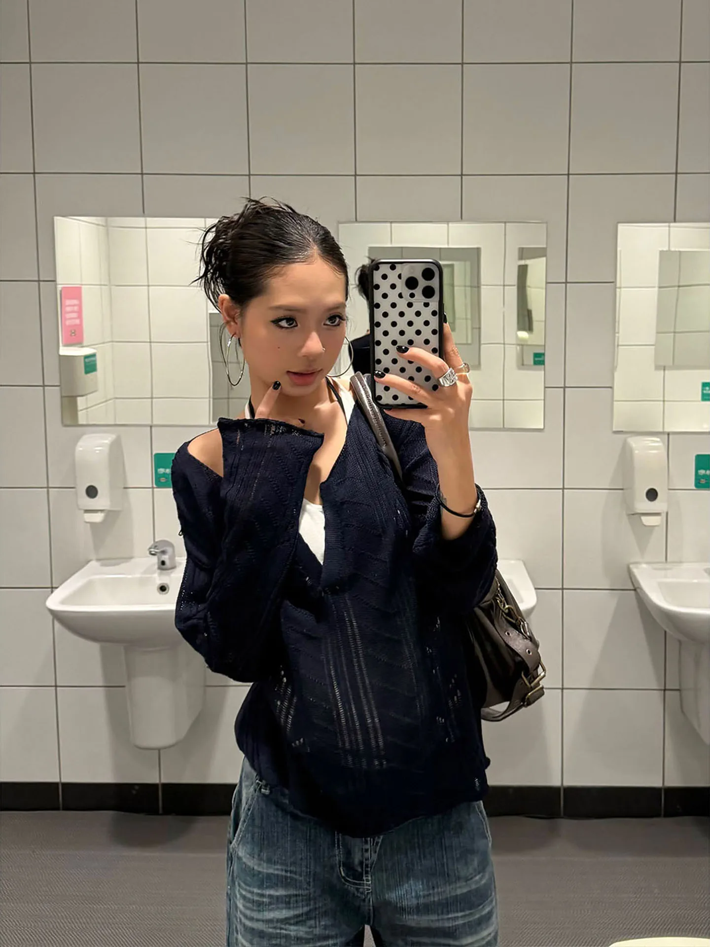 

Свободный повседневный синий вязаный топ с V-образным вырезом и длинными рукавами, ажурный, женский, новинка 2026 года, верхняя одежда для защиты от солнца