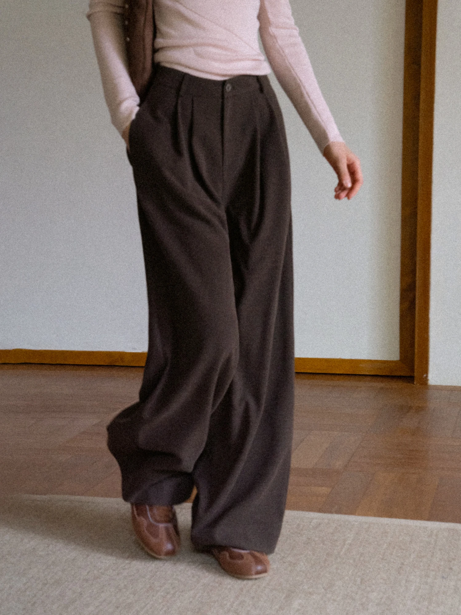 

Eggka High Waist Wide Leg Casual Pants Autumn Commute Elegant Slim Straight Leg Suit Long Pants Coffee Color Pressed Pleat