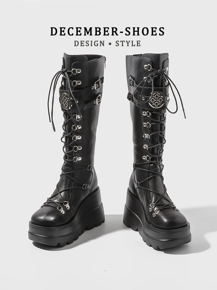 

Мотоциклетные рыцарские ботинки на высоком каблуке в стиле панк Sle Y2K, модные уличные ботинки в готическом стиле для девочек, ботинки с цепочкой и крестиком