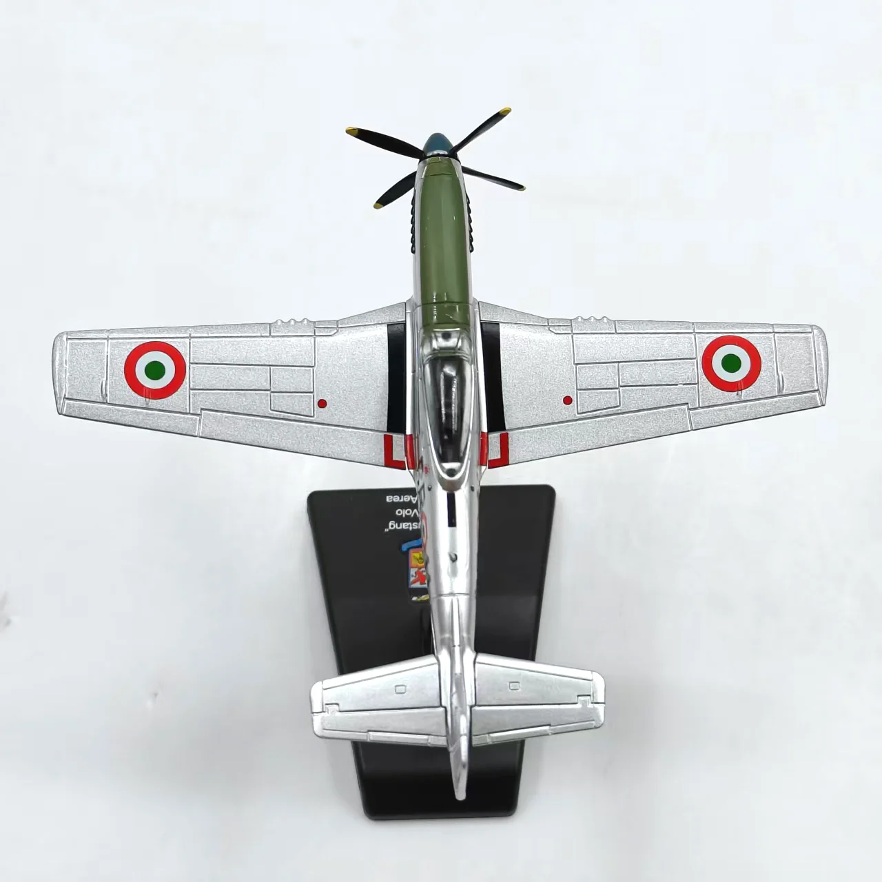 1/100 Scale Airplanes F-51 Mustang Fighter Jet Imulation Alloy Aircraft Finished Static Office Military Model Collectible Orname