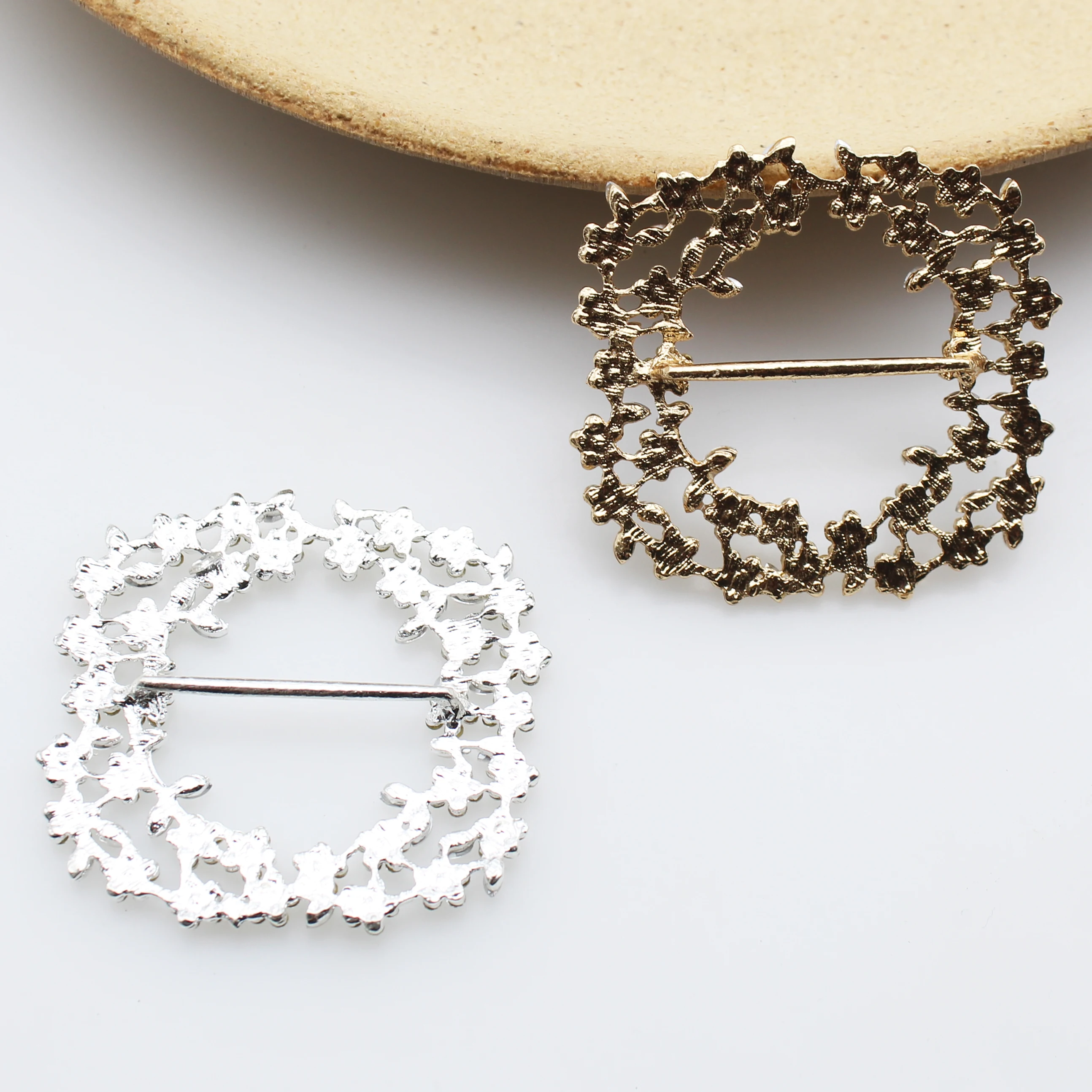 New 1Pcs/Lot 49mm Alloy Hollow Rhinestone Buttons DIY Sewing Ribbon Decorative Costume Jewelry Accessories