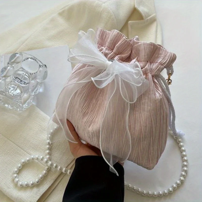 Plissierte Mini-Umhängetasche für Damen, Organza-Schleifentasche mit Perlenkettenriemen, elegante Abendhandtasche für Hochzeit, Party, Abschlussball – Detail 11