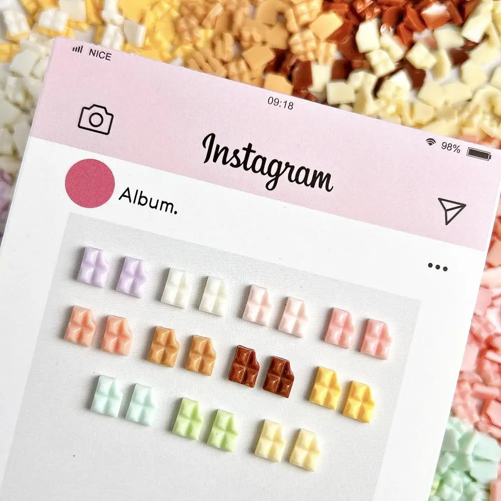 60PCS Mini Colorful Chocolate Resin Nail Charms Cute Luminous Glossy Notch Chocolate Nail Art Decorations DIY Nails Accessories