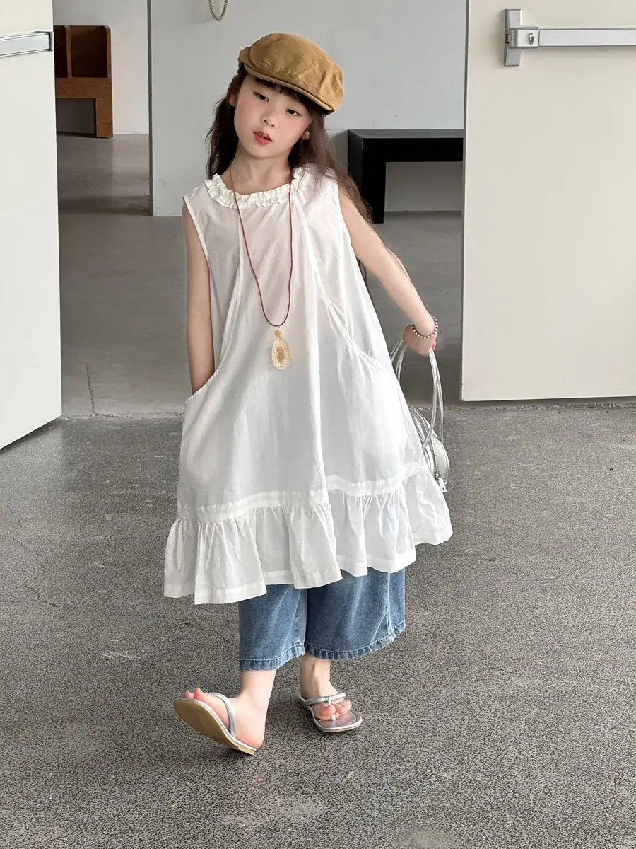 2026 Girl's Summer New Korean Version Ripped Jeans, Children's Distressed Loose Denim Cropped Pants