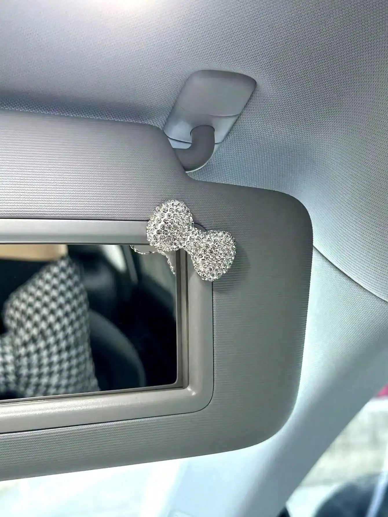 1pc Car Interior Decor DIY Rhinestone Bow Leopard Print Makeup Mirror Decor, Cute Ins Style, Multiple Options