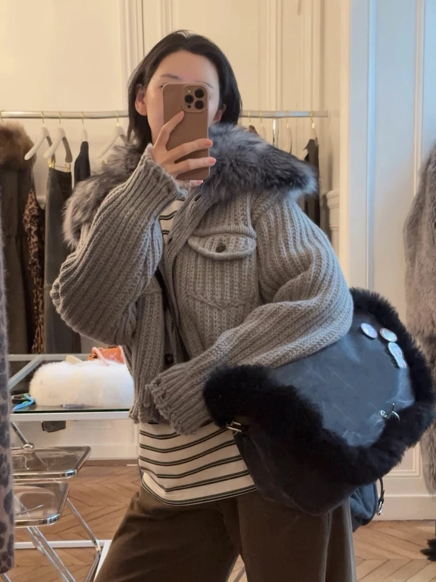 

Casual Women's Knitted Cashmere Sweater 2025 Fashion Thick Wool Cardigan New Fur Collar Loose Jacket
