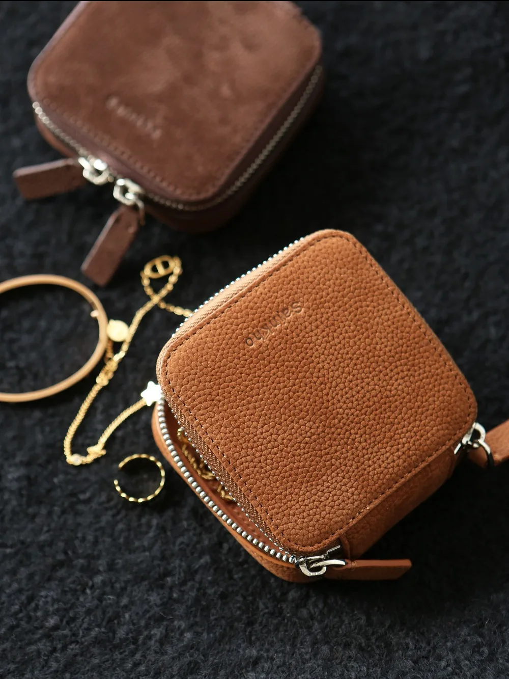 Genuine Leather Jewelry Storage Box, Portable Travel Jewelry Pouch, Compact Carry Bag for Rings and Necklaces