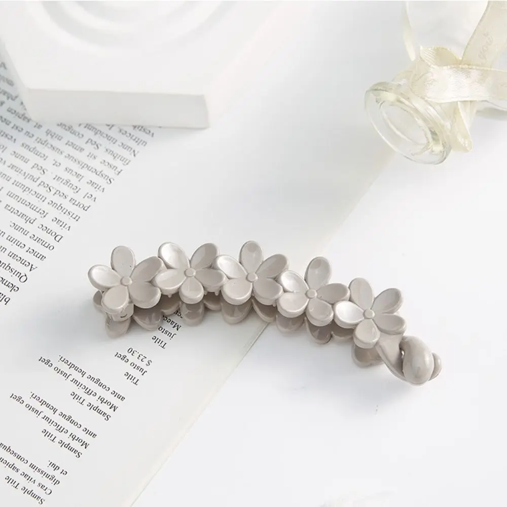 Vintage Plastic Flower Banana Clips Resin Plum Blossom Vertical Clip Hair Clip Korean Style Ponytail Holder Girls