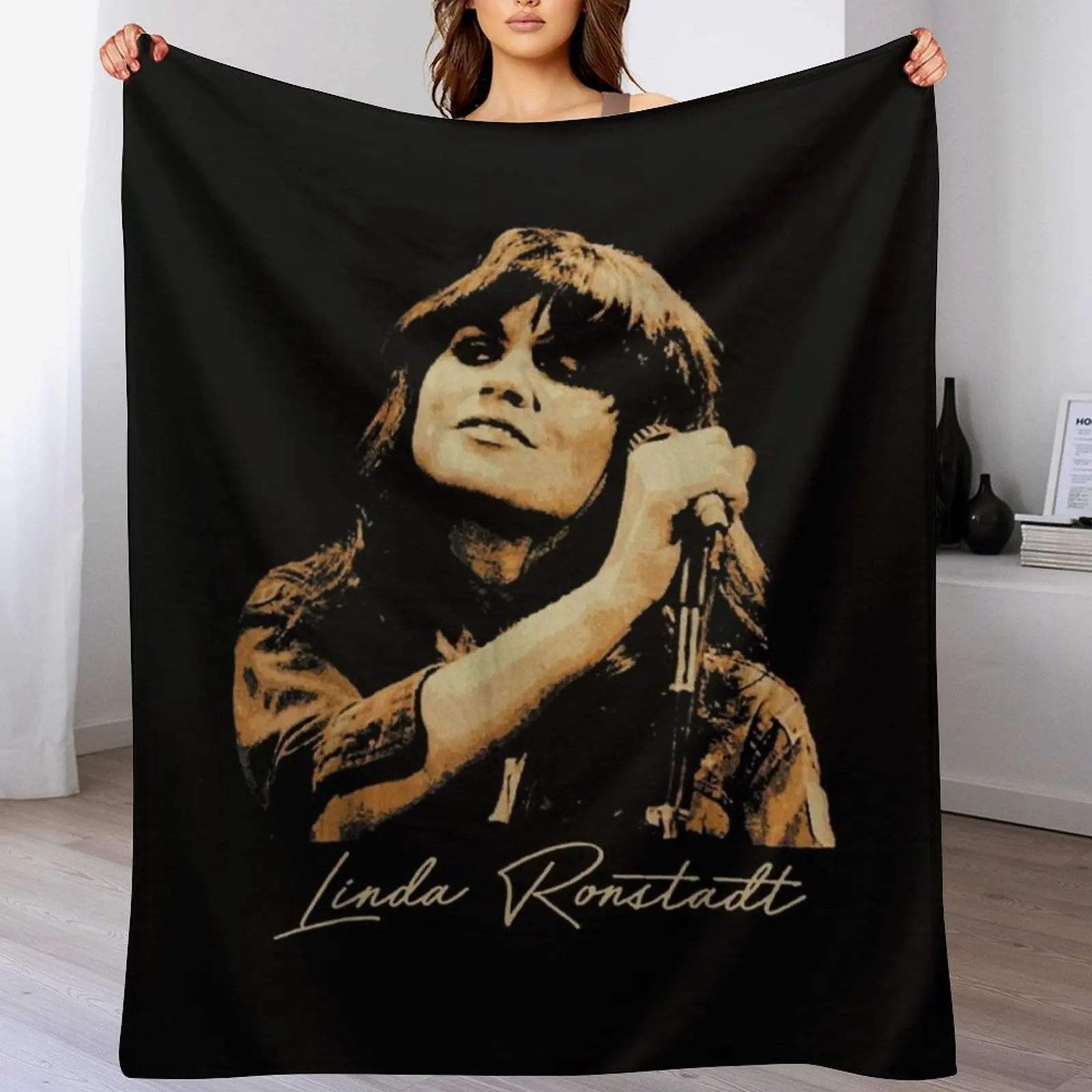 

Linda Ronstadt Throw Blanket Hair blankets and throws Bed covers Soft Big Blankets