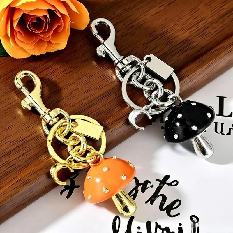 

Совершенно новый брелок в форме гриба, летняя персонализированная сумка в форме гриба с пятиконечной звездой, брелок-подвеска, аксессуар