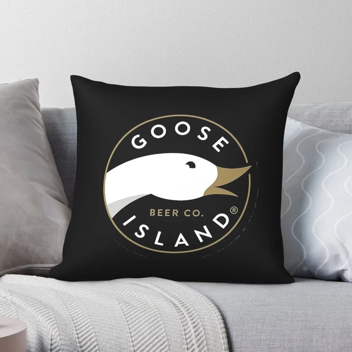 Goose Island Logo Square Pillowcase Polyester Linen Velvet Pattern Zip Decorative Pillow Case Sofa Seater Cushion Cover