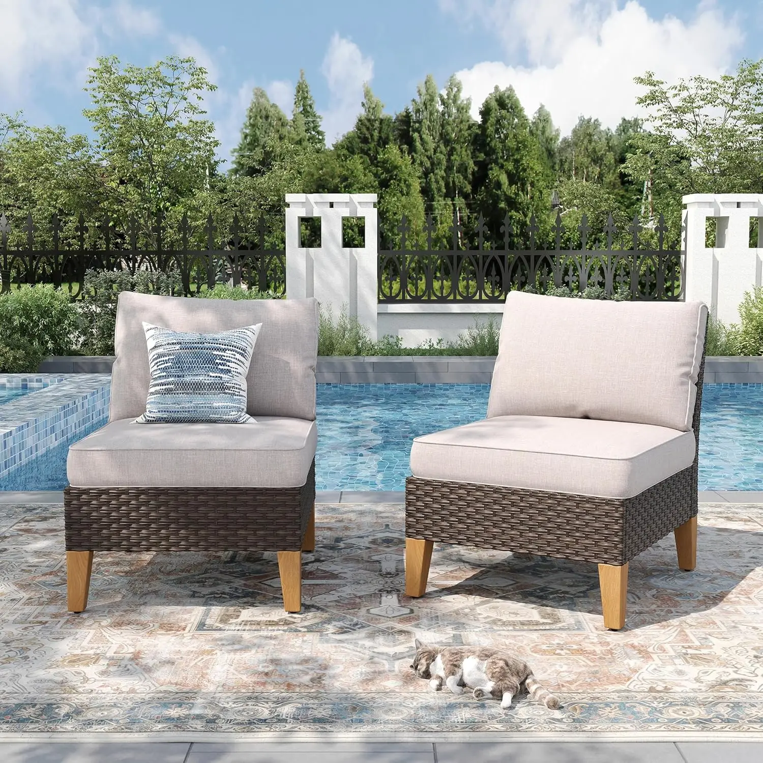 

Большой комплект садовой мебели из ротанга для улицы, 2 предмета: бежевый бескаркасный диван и кресло для балкона