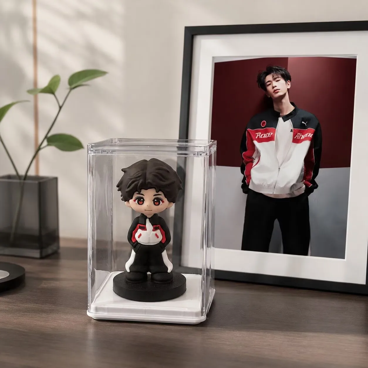 Figura en versión Q de Zhang Linghe, linda figura de dibujos animados para decoración de escritorio, es un regalo para el cumpleaños de chicas y novias.
