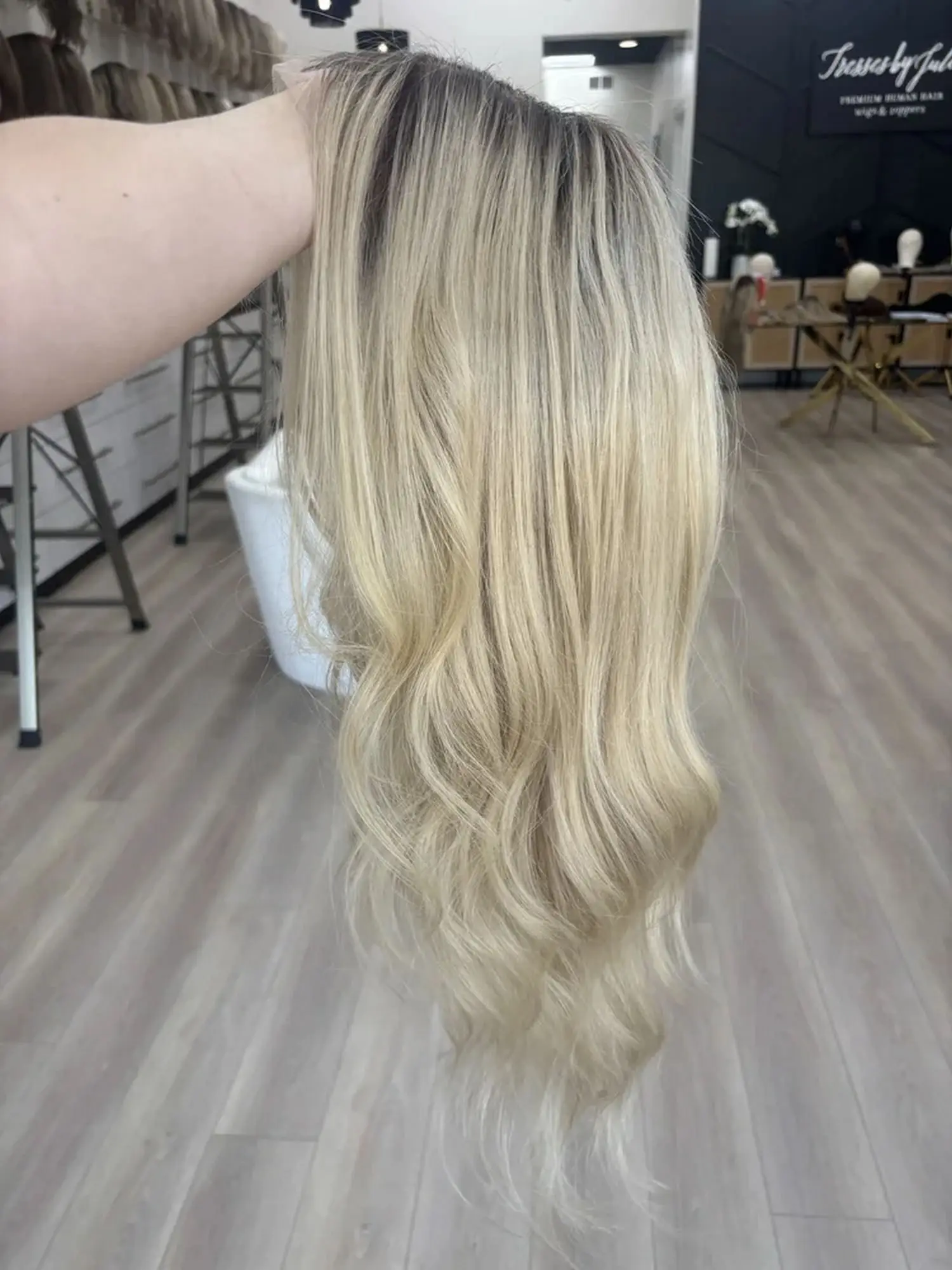 Middle Parting Hair New Ombre Light Blonde Long Body Wave Glueless Wigs Synthetic Hair 30 Inches  13*4 HD Transparent Lace Wigs