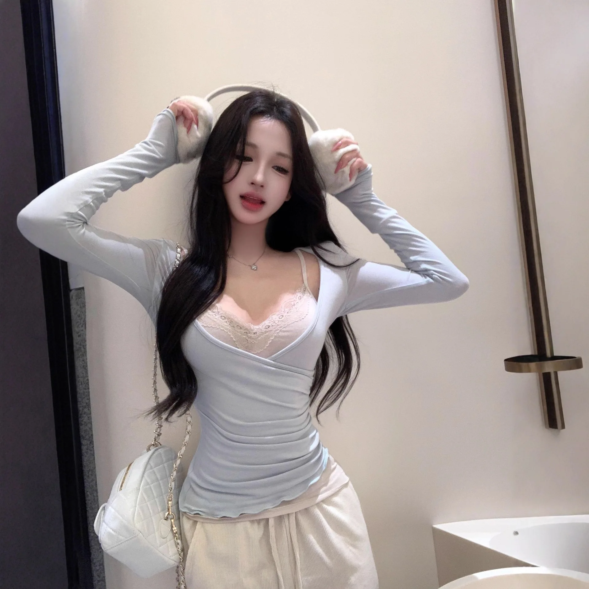 Women's Slim Fit T-Shirt Lace Panel Cross Sleeve Long Sleeve Waist Cinched Sweet Style Chinese Made Ultra Thin Autumn Top